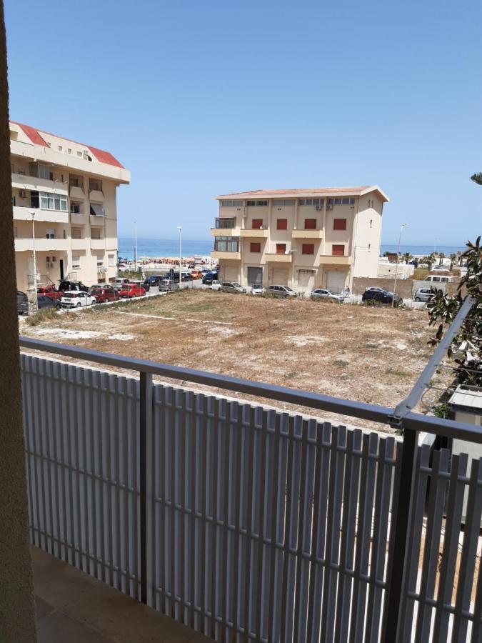 Suite Fronte Spiaggia - 50M Dalla Spiaggia Trapani Exterior foto